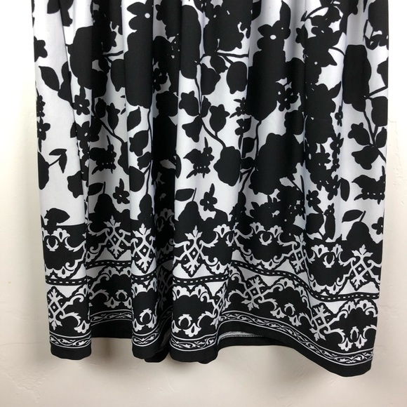 Bailey Blue Sleeveless Dress - Picture 4 of 6